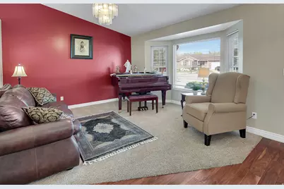 1316 S 150 E, Kaysville, UT 84037 - Photo 2