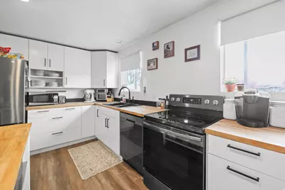 5844 S 920 E, Murray, UT 84121 - Photo 8