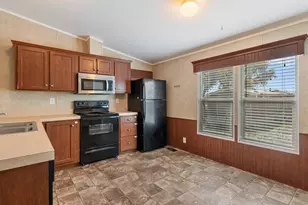 191 W Darlington Way, Layton, UT 84041 - Photo 4