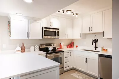 230 E Broadway #1005, Salt Lake City, UT 84111 - Photo 6