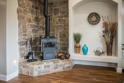 54 S Ivie, Roosevelt, UT 84066 - Photo 6