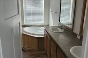 1271 W Hummingbird St, Salt Lake City, UT 84123 - Photo 4