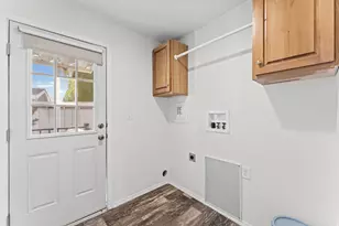 1271 W Hummingbird St, Salt Lake City, UT 84123 - Photo 26