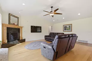 630 E 100 S, Hyrum, UT 84319 - Photo 16