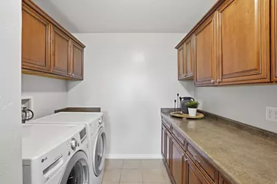 542 W Goldenrod Way N, Saratoga Springs, UT 84045 - Photo 16