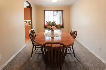 6402 S Raymond Dr, South Weber, UT 84405 - Photo 14