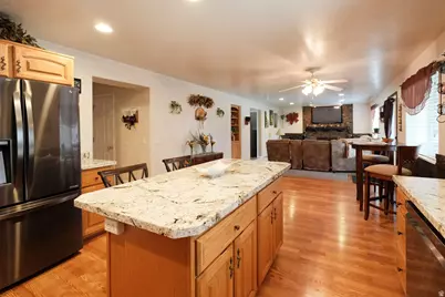 6402 S Raymond Dr, South Weber, UT 84405 - Photo 12