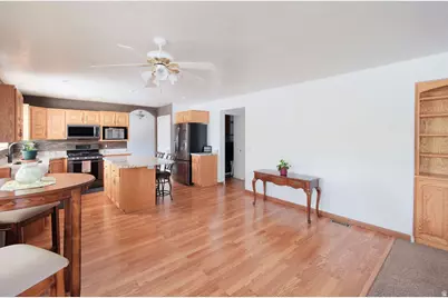 6402 S Raymond Dr, South Weber, UT 84405 - Photo 16