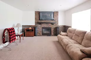 6402 S Raymond Dr, South Weber, UT 84405 - Photo 20