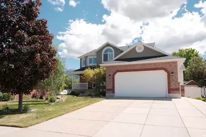 6402 S Raymond Dr, South Weber, UT 84405 - Photo 2