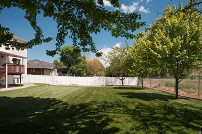 6402 S Raymond Dr, South Weber, UT 84405 - Photo 6
