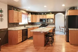 6402 S Raymond Dr, South Weber, UT 84405 - Photo 6