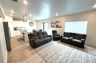 416 S 1440 E, Hyrum, UT 84319 - Photo 4