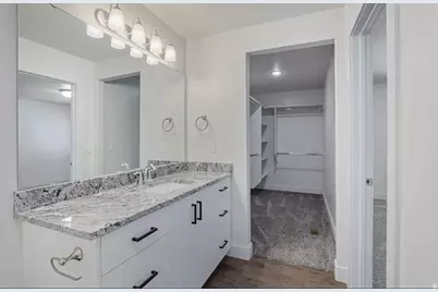 416 S 1440 E, Hyrum, UT 84319 - Photo 6