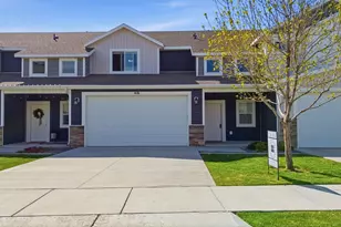 416 S 1440 E, Hyrum, UT 84319 - Photo 2