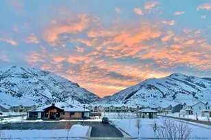 416 S 1440 E, Hyrum, UT 84319 - Photo 2