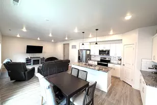 416 S 1440 E, Hyrum, UT 84319 - Photo 4