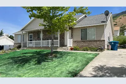 288 N Peach St, Santaquin, UT 84655 - Photo 1