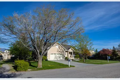 74 Trackside Cir, Grantsville, UT 84029 - Photo 44