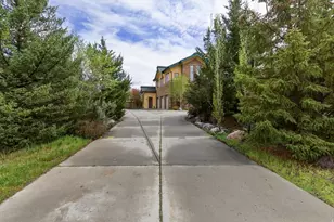 1991 S State St, Springville, UT 84663 - Photo 6