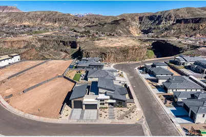 1108 N Florence Cir #12, Hurricane, UT 84737 - Photo 12