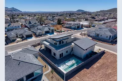 1108 N Florence Cir #12, Hurricane, UT 84737 - Photo 8