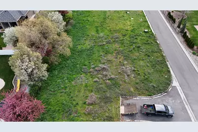 1831 W Sherri Ln #104, Kaysville, UT 84037 - Photo 12