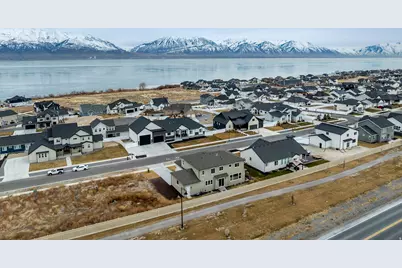 3559 S Garibaldi Way, Saratoga Springs, UT 84045 - Photo 42