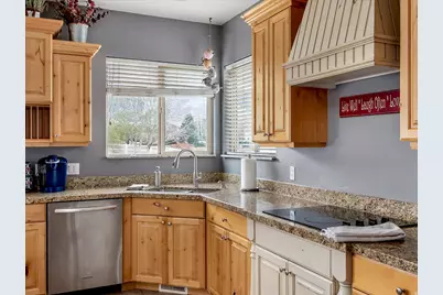 12091 S Katelyn Park Ct, Draper, UT 84020 - Photo 20