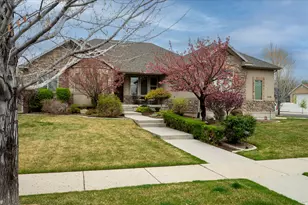 12091 S Katelyn Park Ct, Draper, UT 84020 - Photo 2