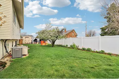 92 W 1565 N, Orem, UT 84057 - Photo 28