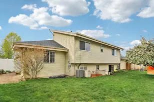 92 W 1565 N, Orem, UT 84057 - Photo 24