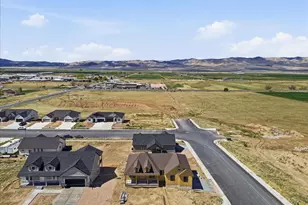 1603 N 250 E, Nephi, UT 84648 - Photo 4