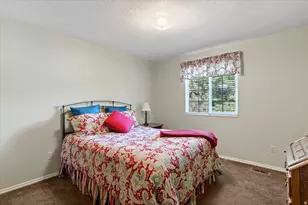 2172 E 2050 N, Layton, UT 84040 - Photo 18