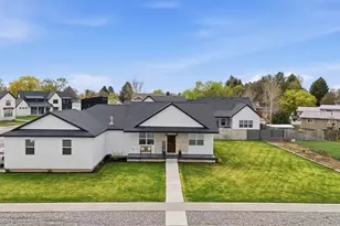 386 E 1st N, Preston, ID 83263 - Photo 2