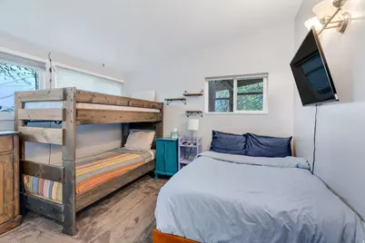 7026 S 2955 E, Cottonwood Heights, UT 84121 - Photo 16