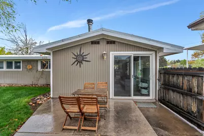 7026 S 2955 E, Cottonwood Heights, UT 84121 - Photo 18