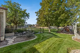 11404 S High Mesa Dr, Sandy, UT 84092 - Photo 8