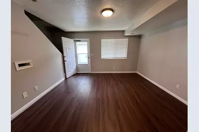 101 W 1290 S, Logan, UT 84321 - Photo 8