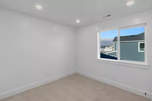 625 N 200 E, Providence, UT 84332 - Photo 18