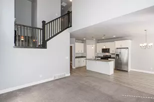 15335 S Tarawa Dr W, Bluffdale, UT 84065 - Photo 8