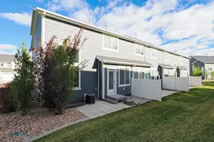 15335 S Tarawa Dr W, Bluffdale, UT 84065 - Photo 2