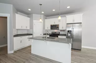 15335 S Tarawa Dr W, Bluffdale, UT 84065 - Photo 12