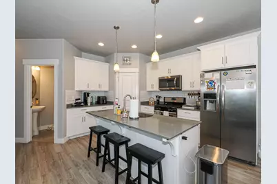 15335 S Tarawa Dr W, Bluffdale, UT 84065 - Photo 10