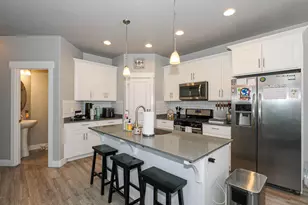 15335 S Tarawa Dr W, Bluffdale, UT 84065 - Photo 10