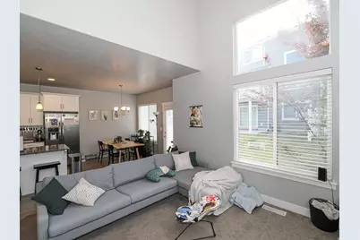 15335 S Tarawa Dr W, Bluffdale, UT 84065 - Photo 8