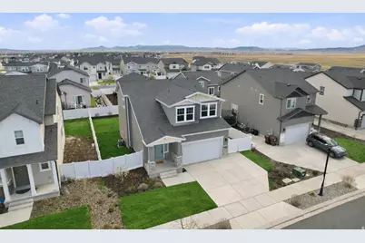1260 E Packard Dr, Eagle Mountain, UT 84005 - Photo 34
