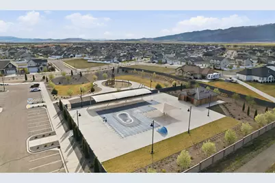 1260 E Packard Dr, Eagle Mountain, UT 84005 - Photo 44