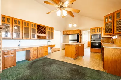 2534 E Grand Point Cir, Sandy, UT 84092 - Photo 12