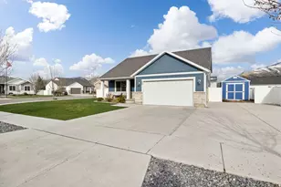 499 S 655 E, Hyrum, UT 84319 - Photo 4